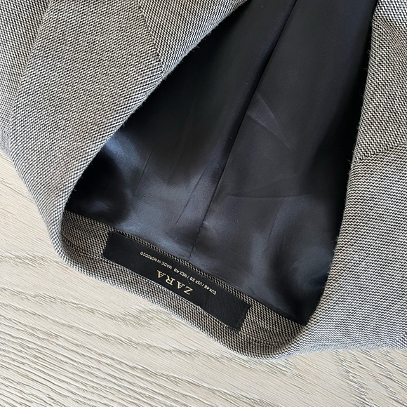 Zara Men's Grey Double-Breasted Suit Jacket - Picture 3 of 8